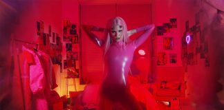 Majorlilkween Dons Latex Catsuit for ‘ten 22’ Video Majorlilkween Dons Latex Catsuit Fashion Clothing for 'ten 22' Video