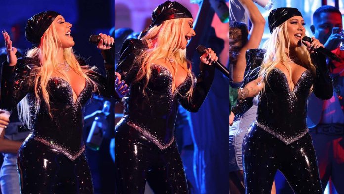 Christina Aguilera Shines in Bejeweled Latex at Latin Grammys