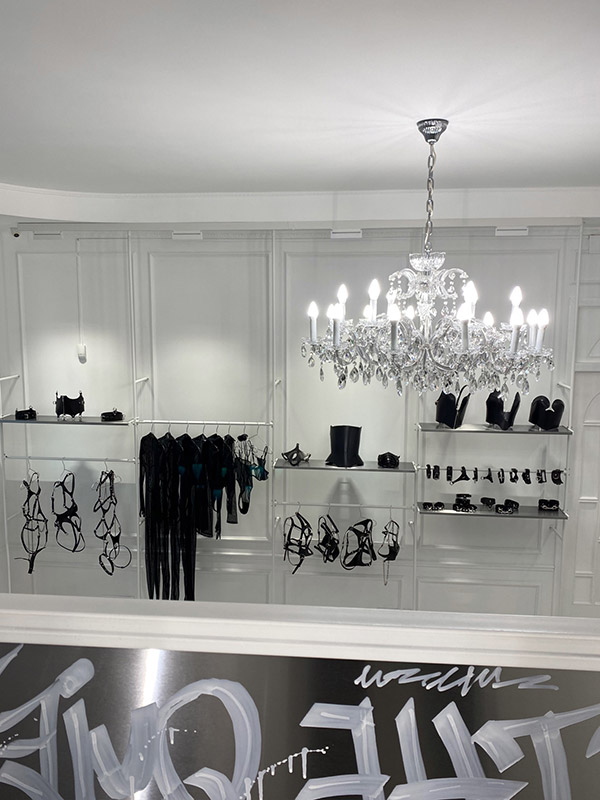 Anoeses Latex Fashion Clothing Announces Opening of Kyiv Showroom