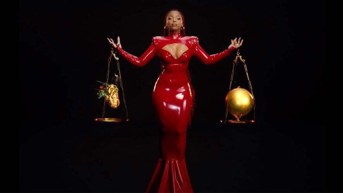 chloe-bailey-debut-album-in-pieces-venus-prototype-latex-header Chloe Bailey wears Venus Prototype latex dress to announce release of debut album "In Pieces"