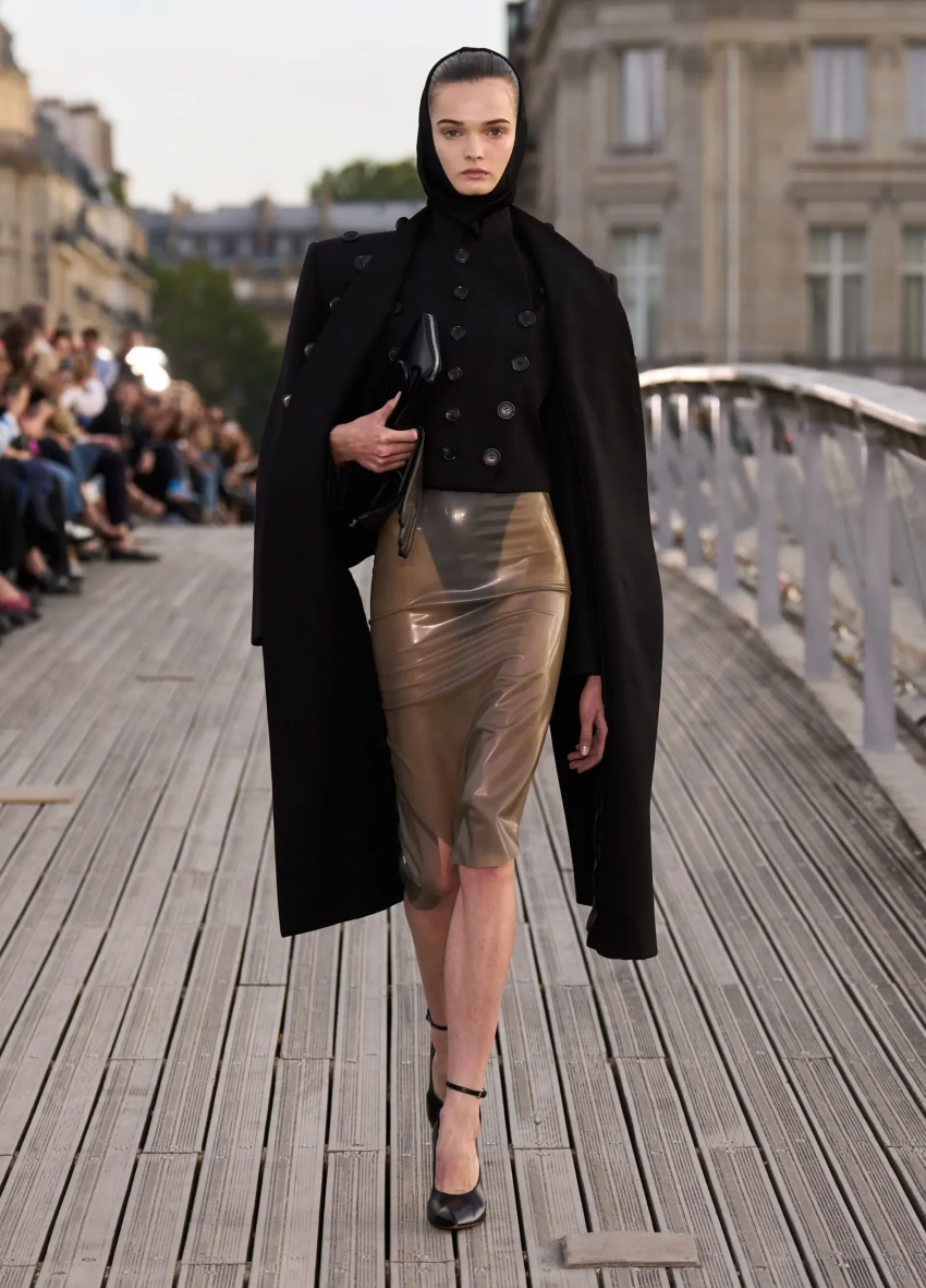 Latex fashion in the new Alaïa RTW Collection