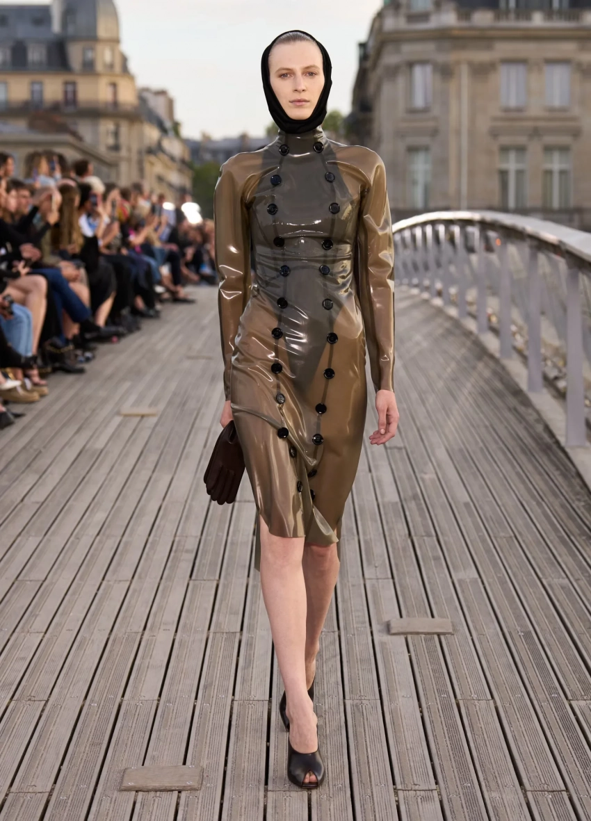 Latex fashion in the new Alaïa RTW Collection