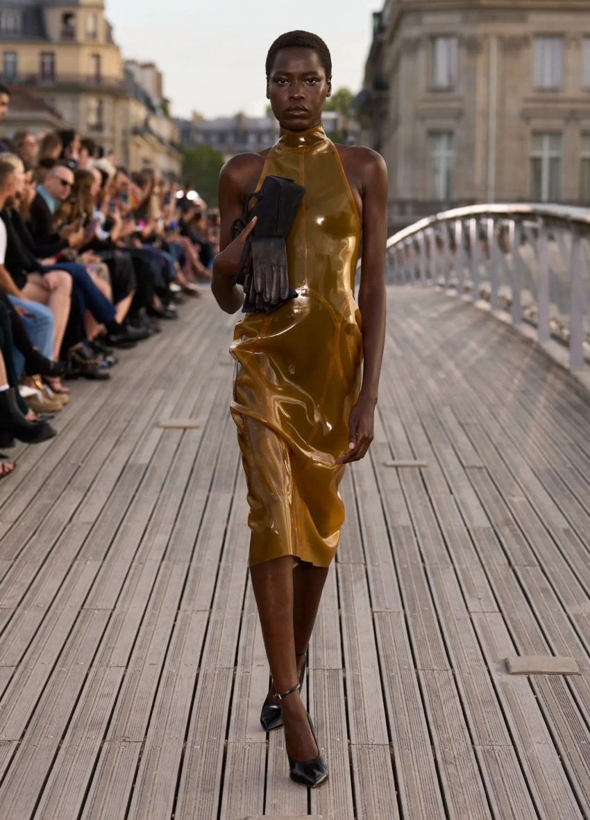 Latex fashion in the new Alaïa RTW Collection